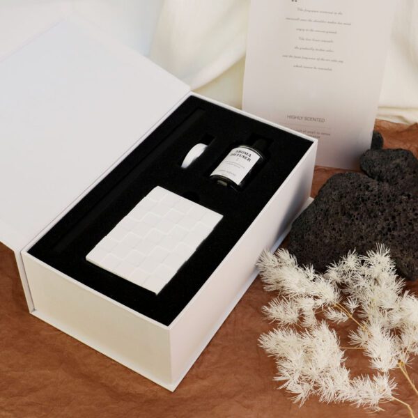 Artistic Geometric Reed Diffuser - Image 4